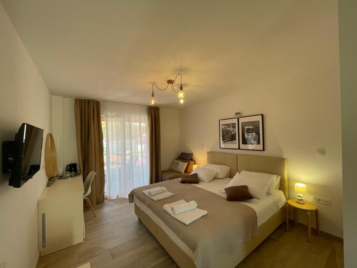 St. Nicholas Rooms Hvar Town Exterior photo