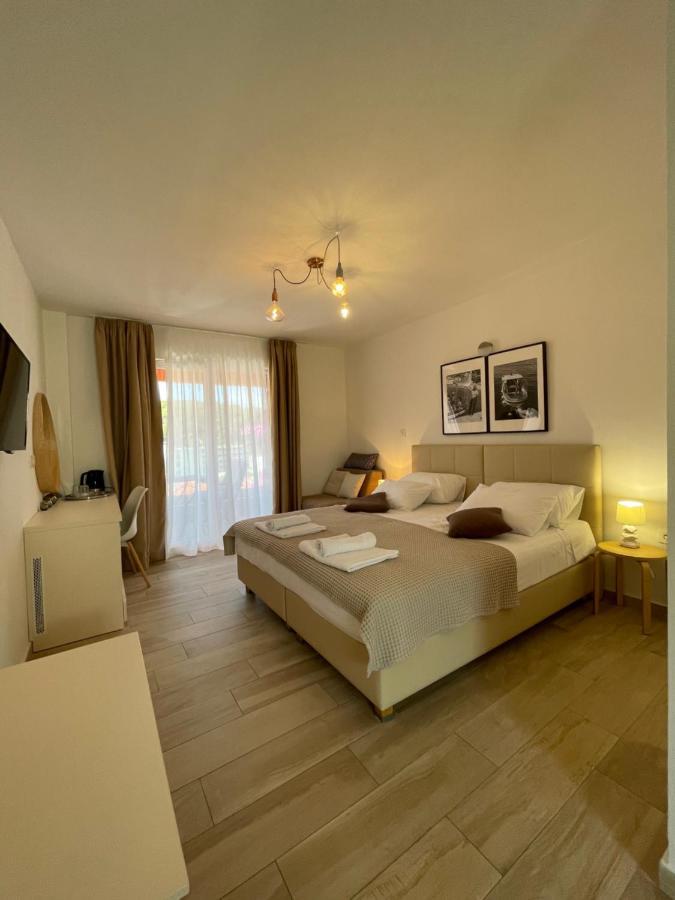 St. Nicholas Rooms Hvar Town Exterior photo