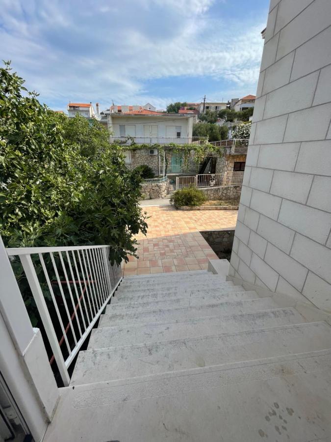 St. Nicholas Rooms Hvar Town Exterior photo